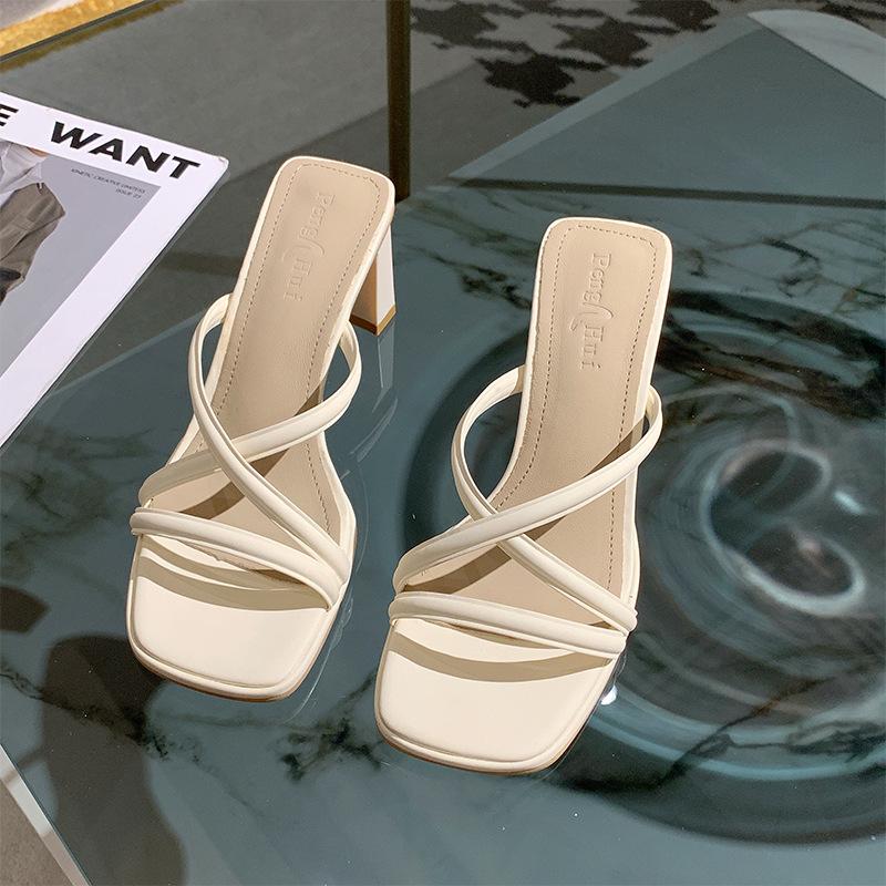 Slippers women's summer outer wear new summer niche high-end versatile skirt thick heel high heel cool slippers