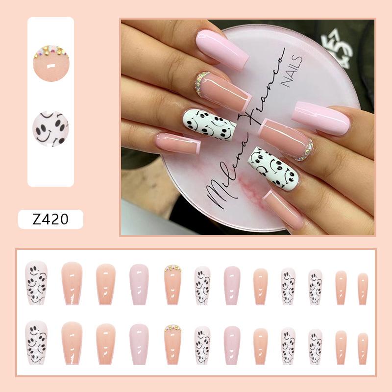 Diamond Wearing Nail Ice Culoare transparentă Flash Diamond 24 Bucăți Cutie Unghii false Finisat Nail Art de ultimă generație