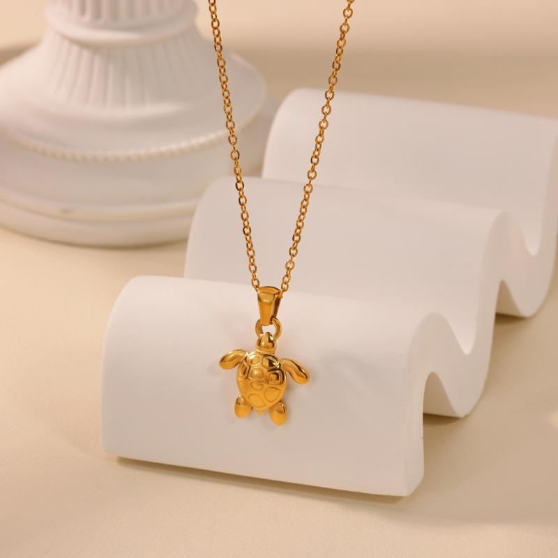 Heiß verkaufte neue Schildkröte vielseitige Modeanhänger Edelstahl Nischendesign High-End leichter Luxus Halskette