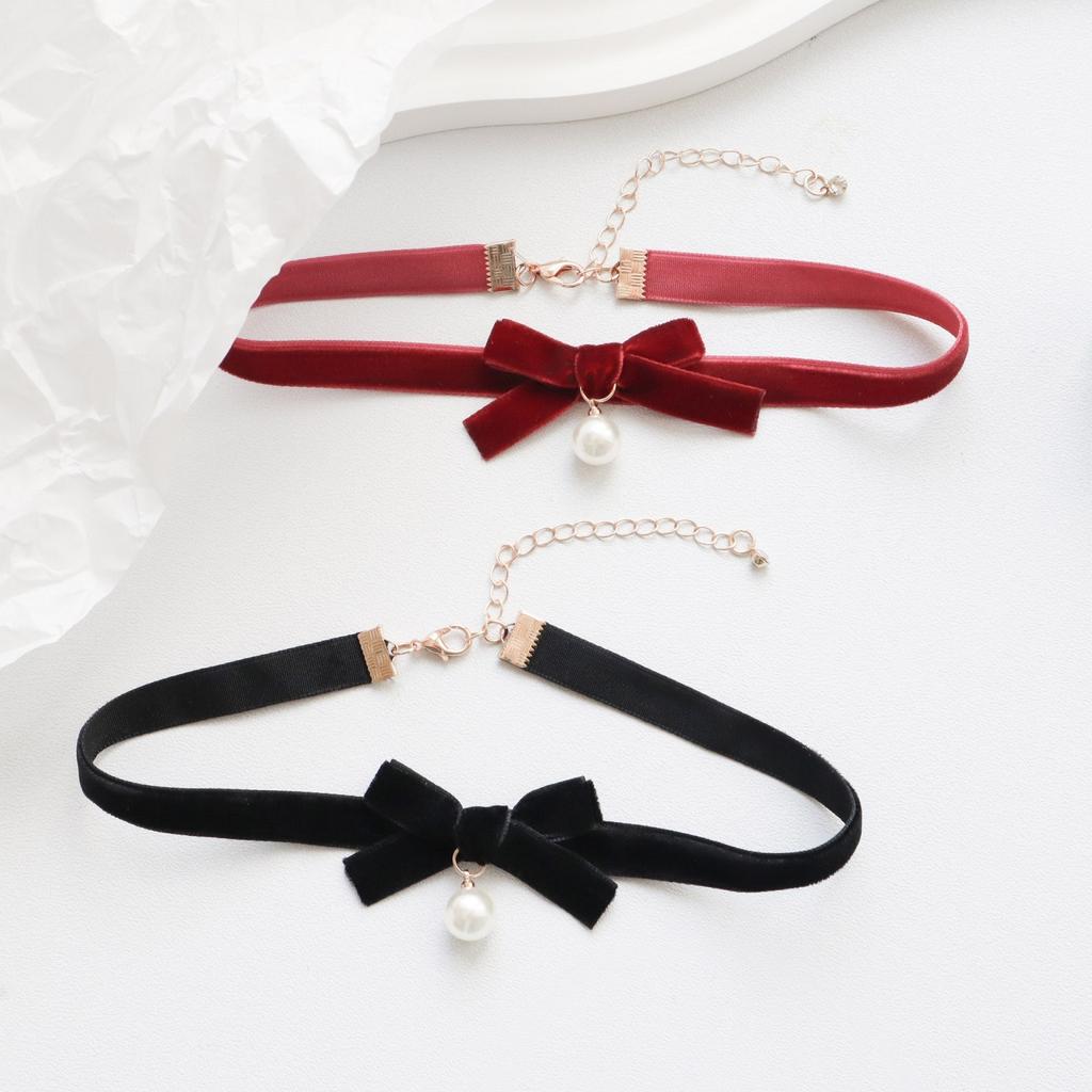 Belle Girl Style Sweet Accessory, Burgundy Necklace, Black Velvet with Collar, Choker Collarbone Chain, Necklace