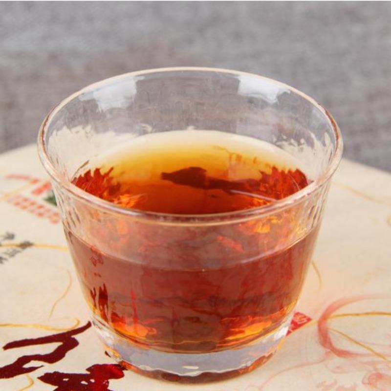 357g Menghai Zralý Puerh Čajový Koláč Gongbing Pu-erh Vařený Čaj Yunnan Starý Pu'er Čaj