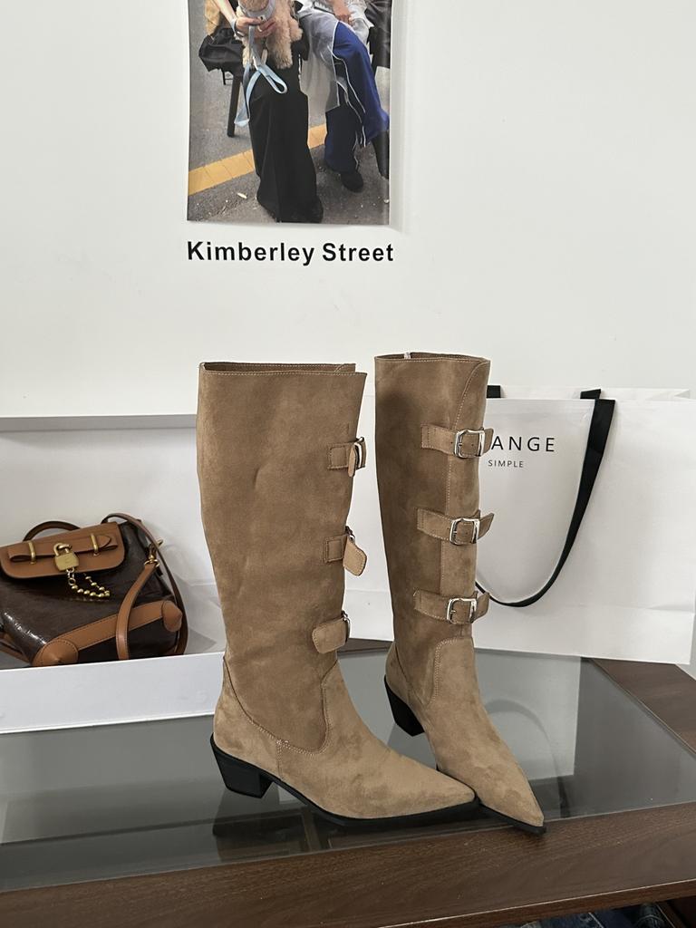 2025 autumn and winter retro belt buckle knight boots European and American fashion boots pointed thick high heel boots high boots women