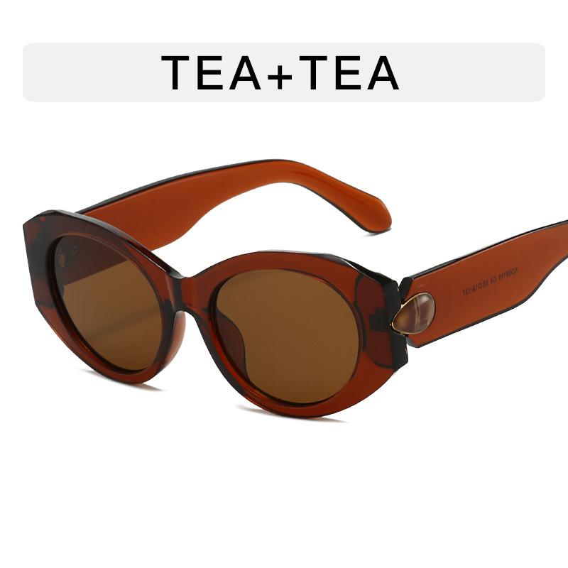 European American Stylish Sun Glasses for Women Cat Eye Shape UV Protection Ladies Sunglass Holiday Travelling Outdoor Sunglass