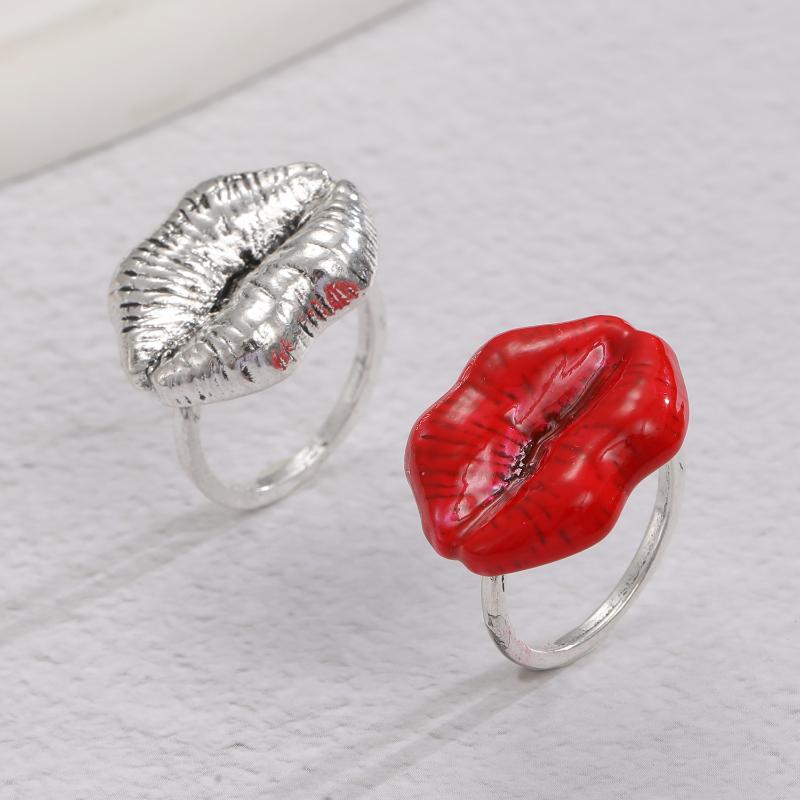 Vintage Sexy Lips Ring Retro Glamour Statement Ring Trendy Y2K Style Jewelry for Girls Photo Shoot Accessory