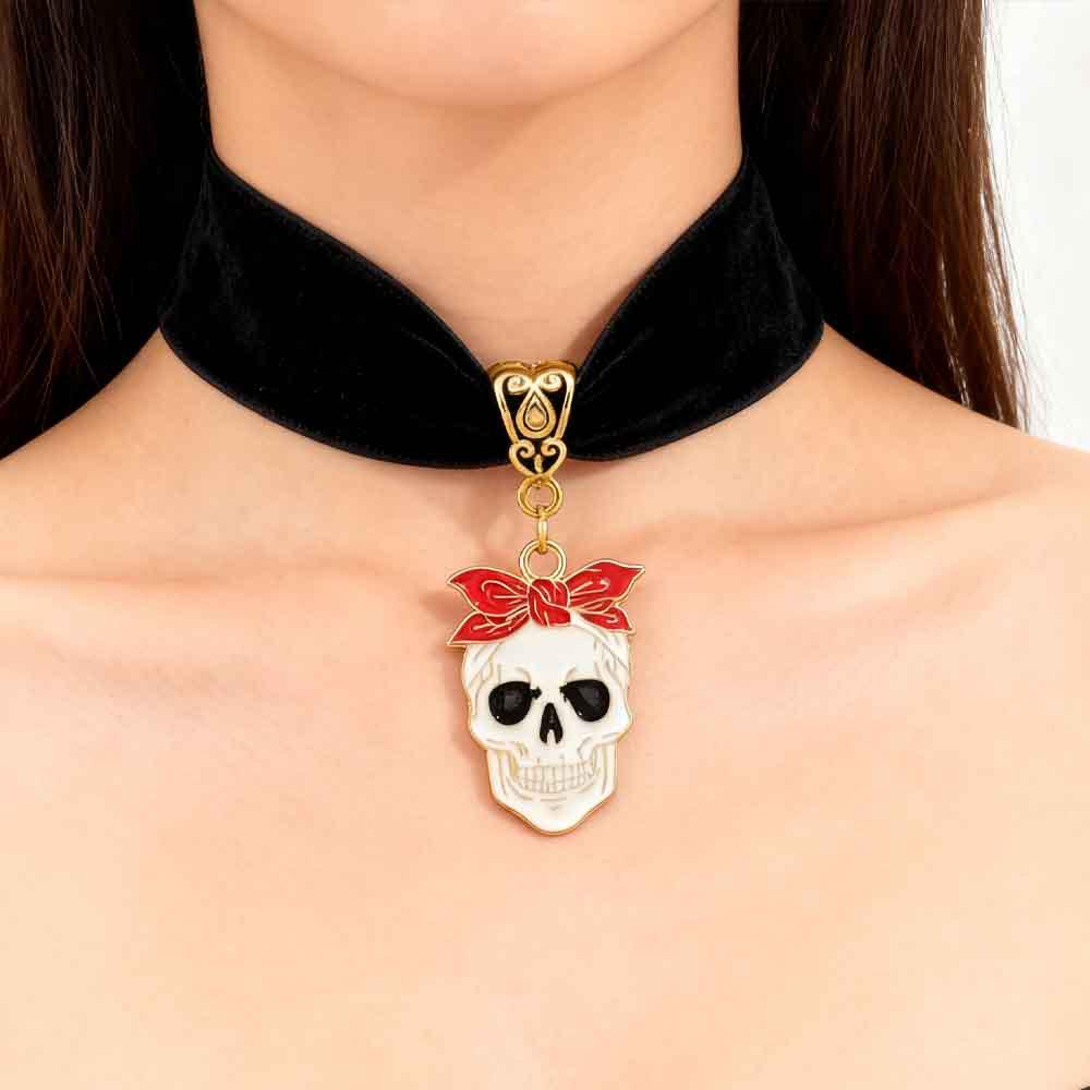 Gothic Winged Skull Heart Pendant Velvet Choker Necklace