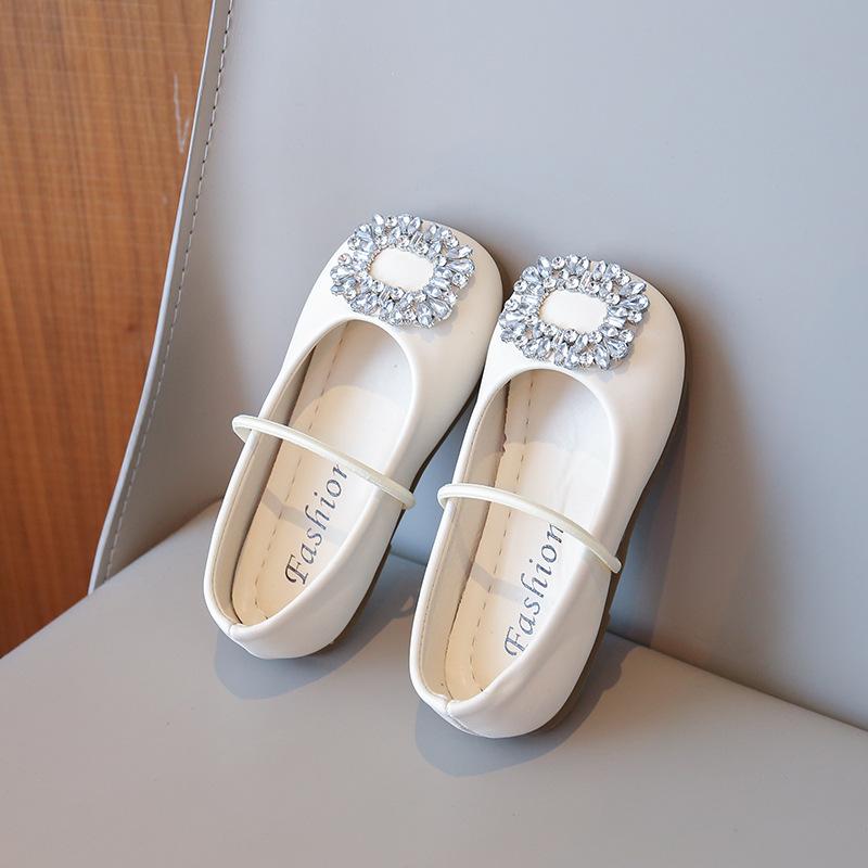 

Маленькие кожаные туфли для девочек 2025 весна новые детские темпераментные туфли-балетки с квадратным носком и стразами, одинарные туфли на одном ремешке 25