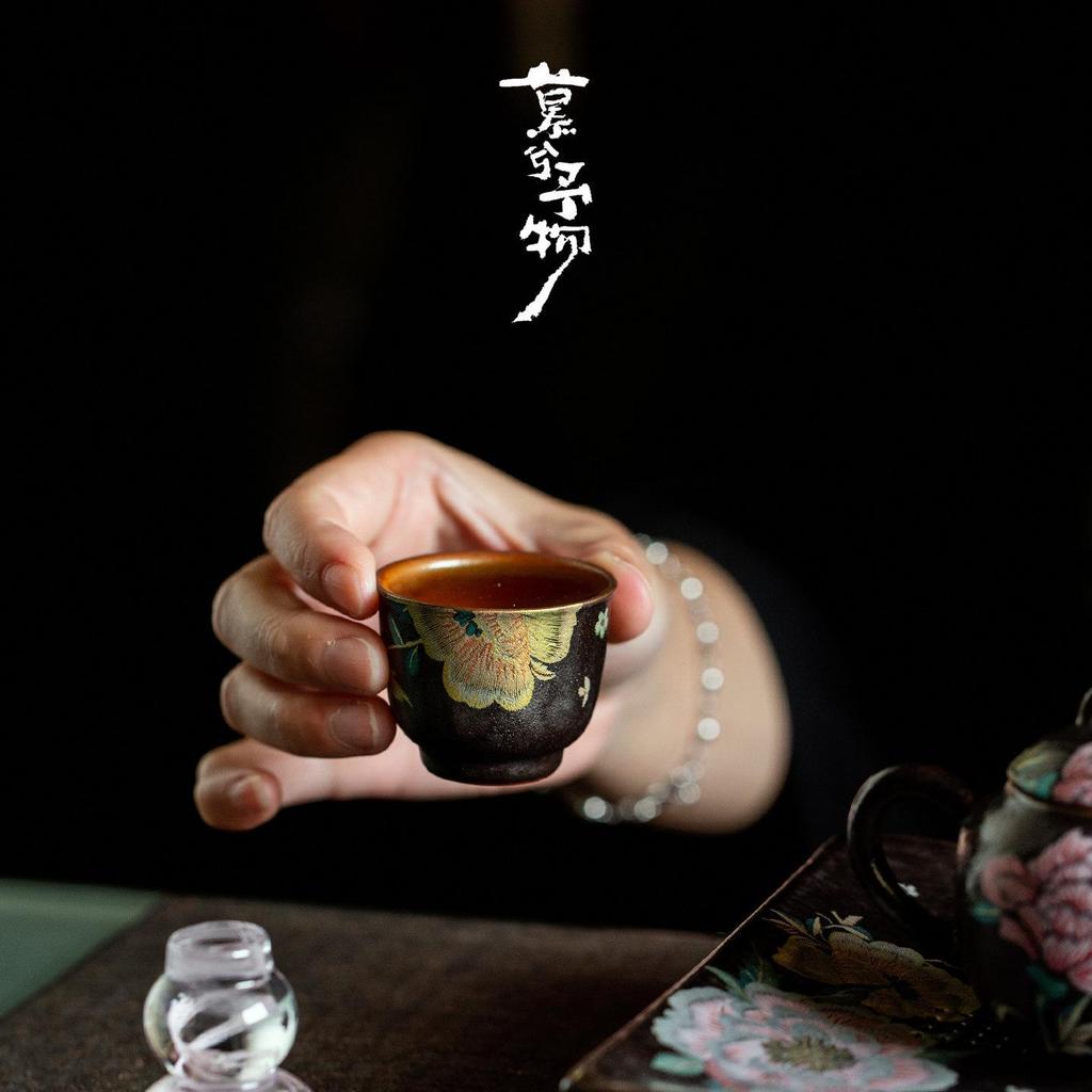 Mu Xi Hand-Painted Peony Ceramic Tea Cup: Exquisite Small-Capacity Tasting Cup