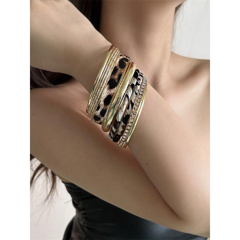 Fashion Affordable Luxury Style Multi-Layer Leopard Print Micro-Inlaid Bracelet Bracelet Women's 2025 New Arrival Stylish Fashion Elegant Bracelet