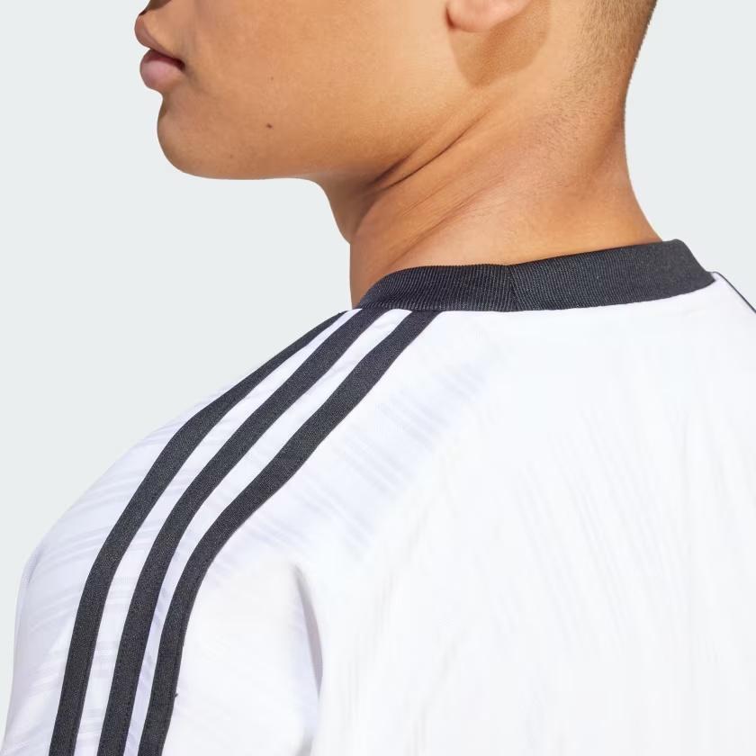 adidas T-shirt Adicolor Tailles Asiatiques 'Blanc Noir' Homme IM9459