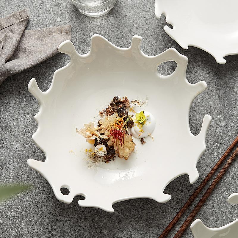 Nordic Coral Porcelain Salad Plate Abstract Irregular White Ceramic Dinner Plate Hotel Tableware Cooking Dishes Kitchen Utensils