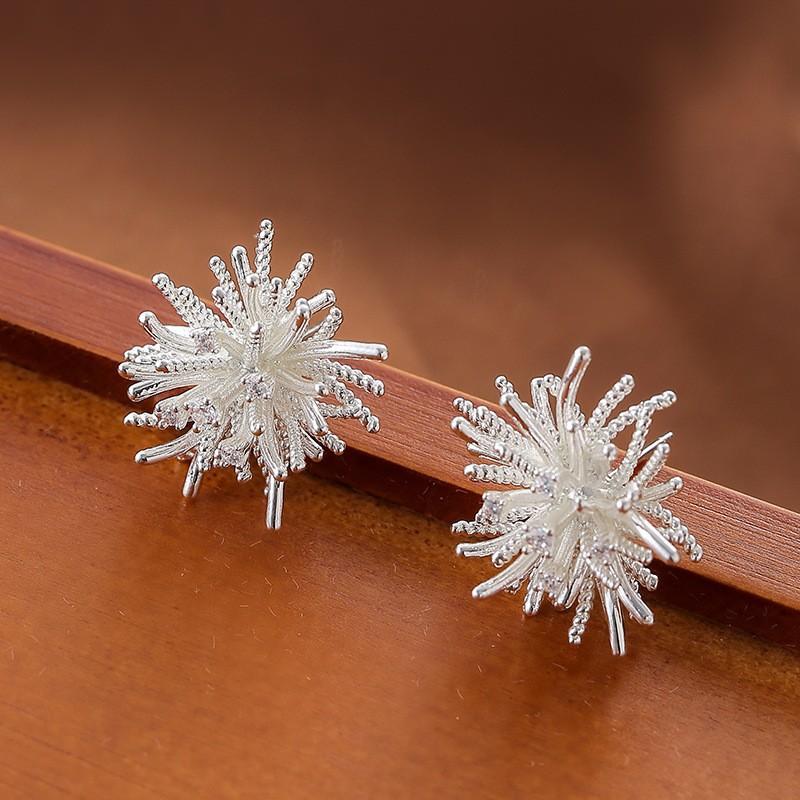 Silver Color Firework-shaped Stud Earrings Irregular Flower Women's Unusual Earrings Bohemian Simple Deisgn Ear Accessories