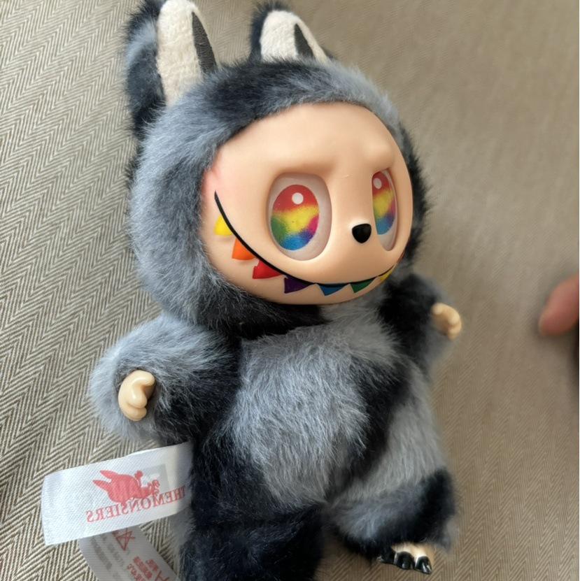 

Лабубу Фигурка Брелок Плюшевая Игрушка и Блайнд Бокс Украшение для Рюкзака