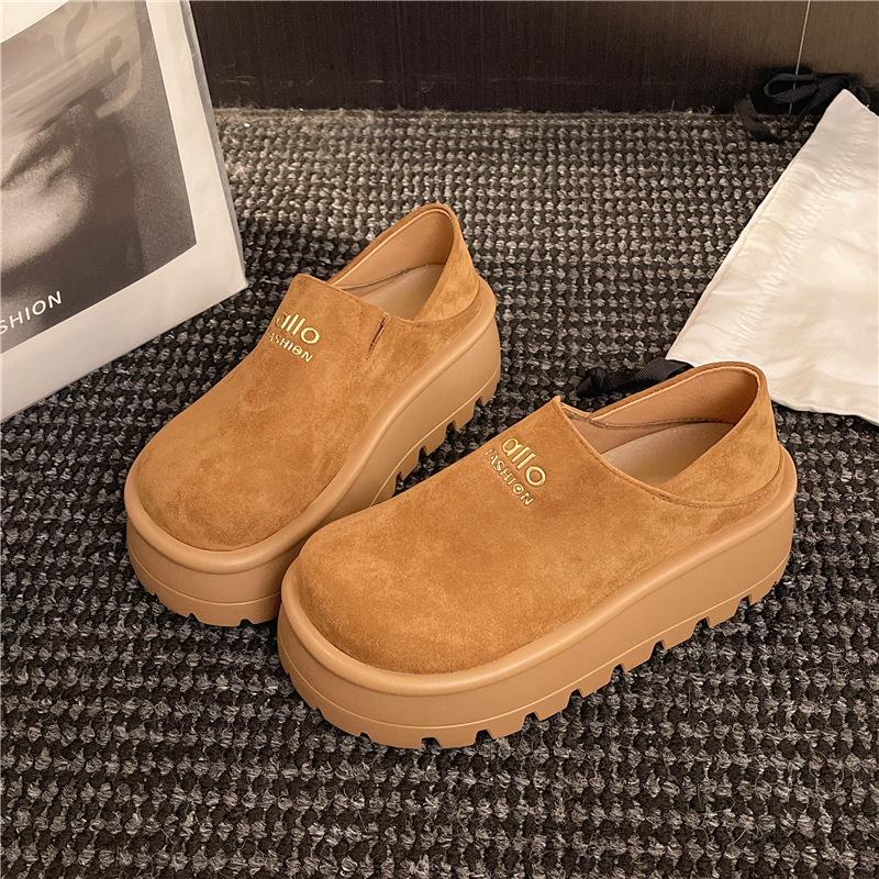 Baotou half-drag muffin shoes for women to wear 2025 autumn Korean version of versatile thick soles to increase the height of casual lazy people