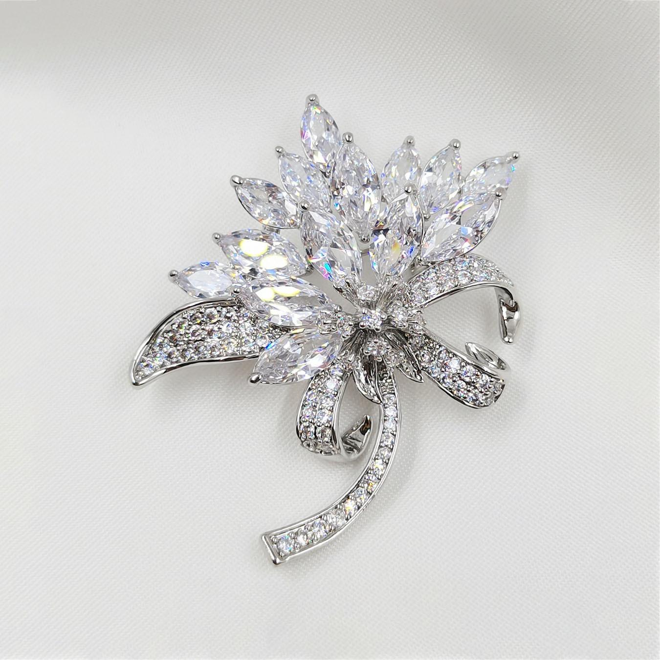 

Fiber orchid brooch, high-end female exquisite luxury temperament, blue brooch niche design, coat pin with accessories