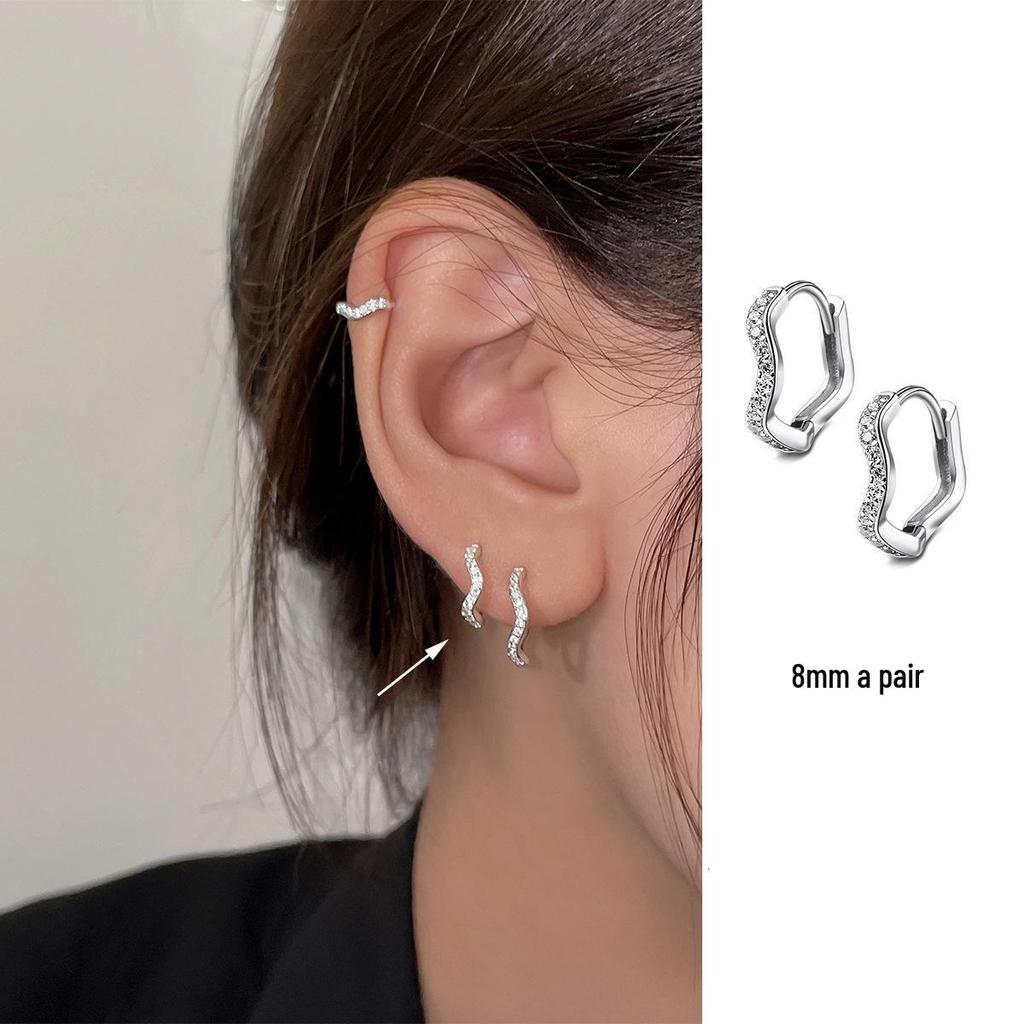Versatile Women's Ear Jewelry: Sleep-Friendly Studs, Cartilage Earrings, Ear Cuffs, Ear Clips, Rings in Fashionable Cold Style.