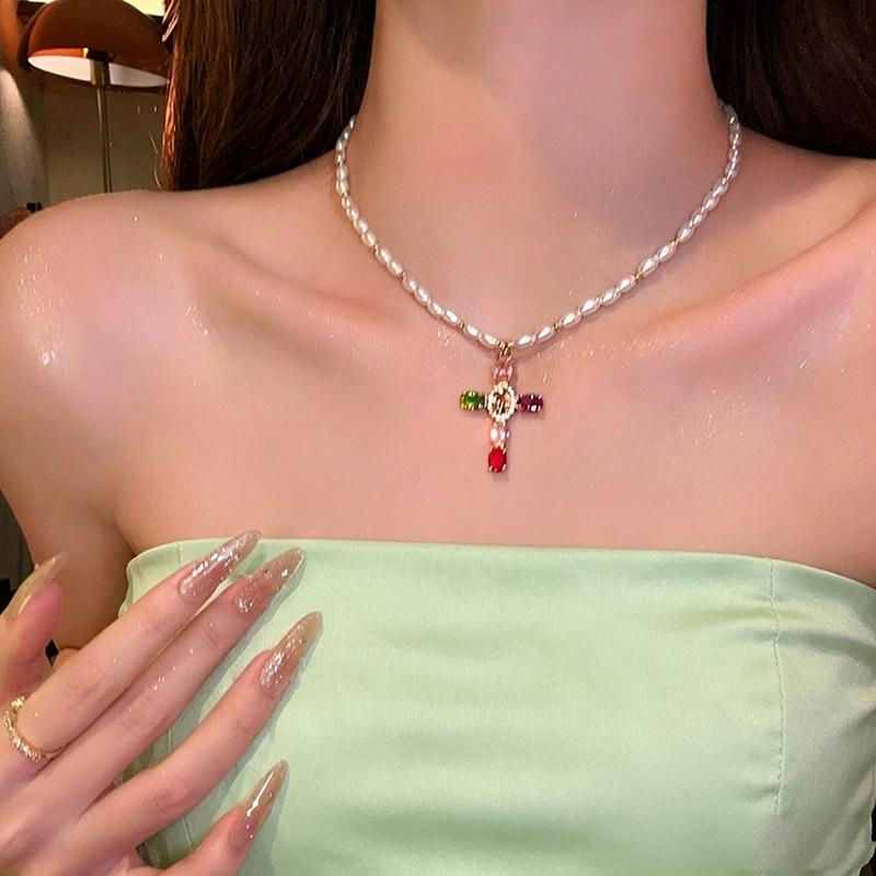 

Light Luxury Colorful Zircon Cross Pendant Necklace for Women Girls Fashion Imitation Pearl Bead Necklace Y2K Romantic Jewelry