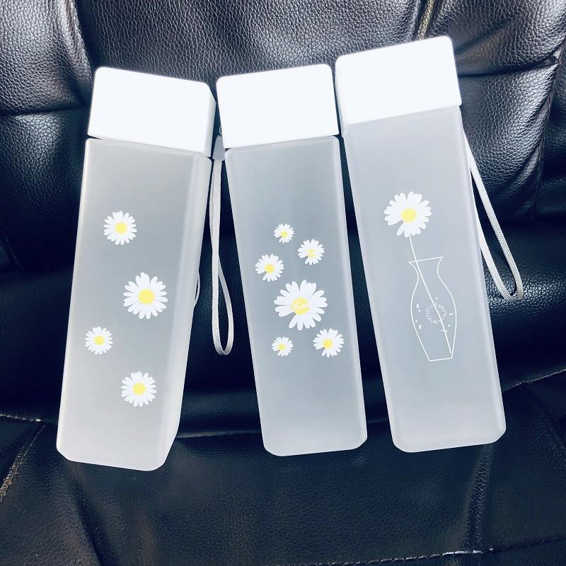 

Transparent Water Bottles Summer Daisy Flowers Drinkware Plastic Water Cup Outdoor Sports Creative Gifts Kitchen Dining Bar