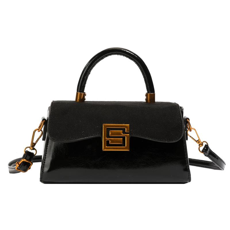 Fashion handbag women s winter new niche retro shoulder bag highend messenger small square bag чёрный