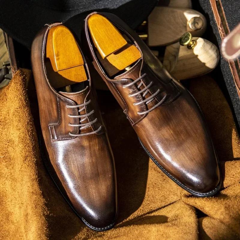Hot Seller Business Casual Shoes Trend Patent Leather Men Wedding Shoes Oxfords Shoes Designer Pointed Toe Shoe