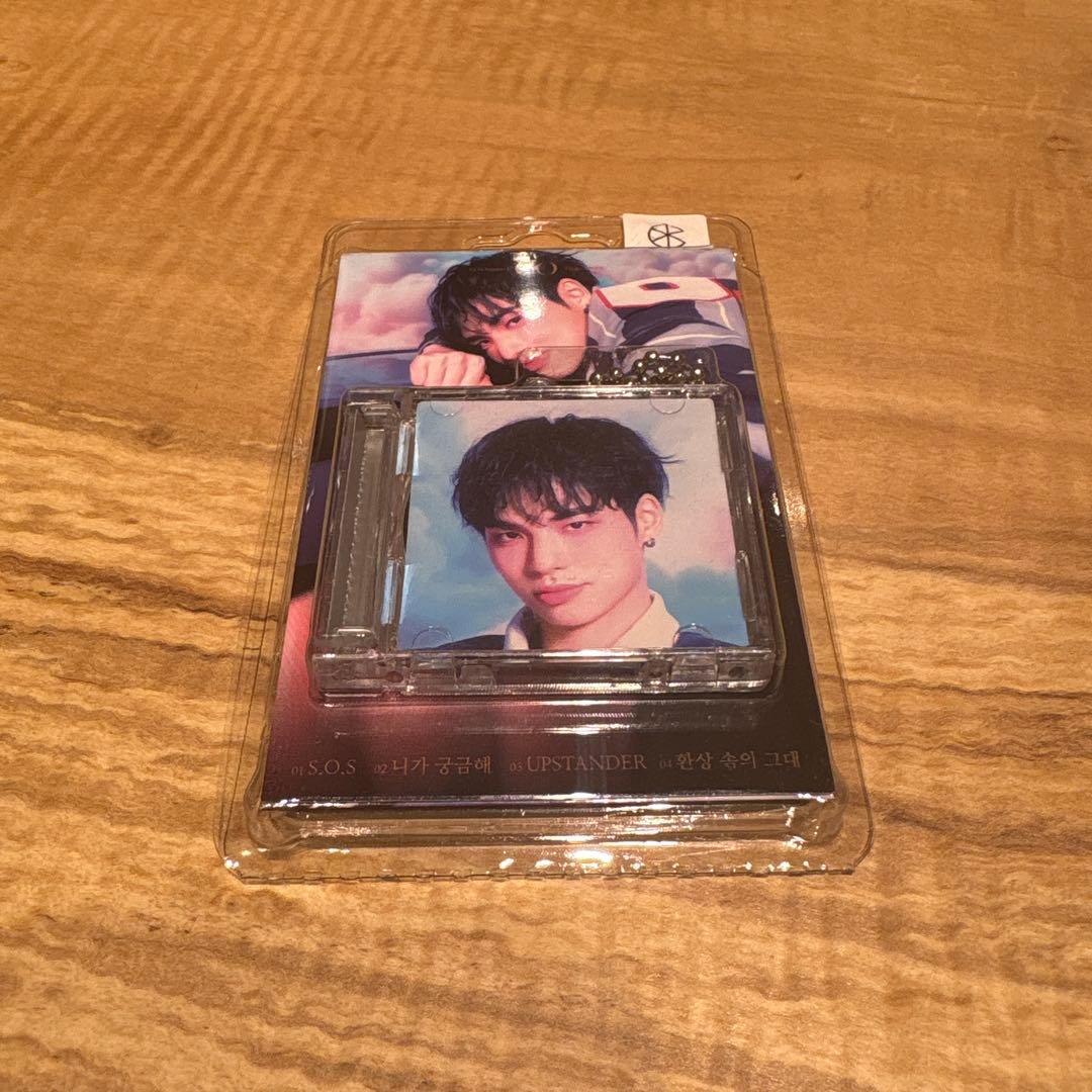 

[USED] CIX Byunggon Strap