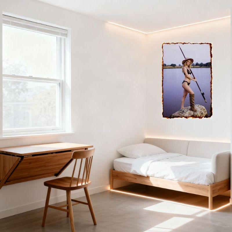 Sexy Frau in schwarzer Spitzenunterwäsche & braunen Wildlederstiefeln Metallschild Vintage Rostbrauner Rand Blechposter für Bar Heimwanddekor 8