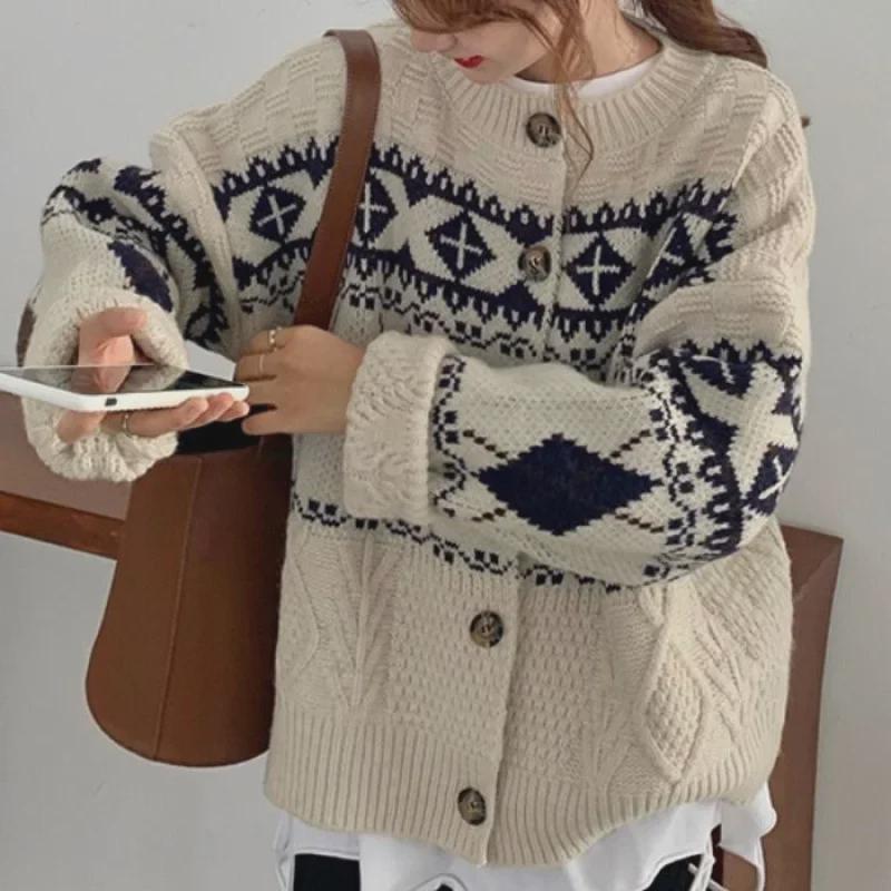 Women's Retro Jacquard Knit Cardigan - Autumn/Winter Loose Fit
