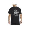Nike Dri-FIT Yuvarlak Yaka Günlük Nefes Alabilir Kısa Kollu Baskılı Tişört Erkek Üstleri Siyah FN3280-010