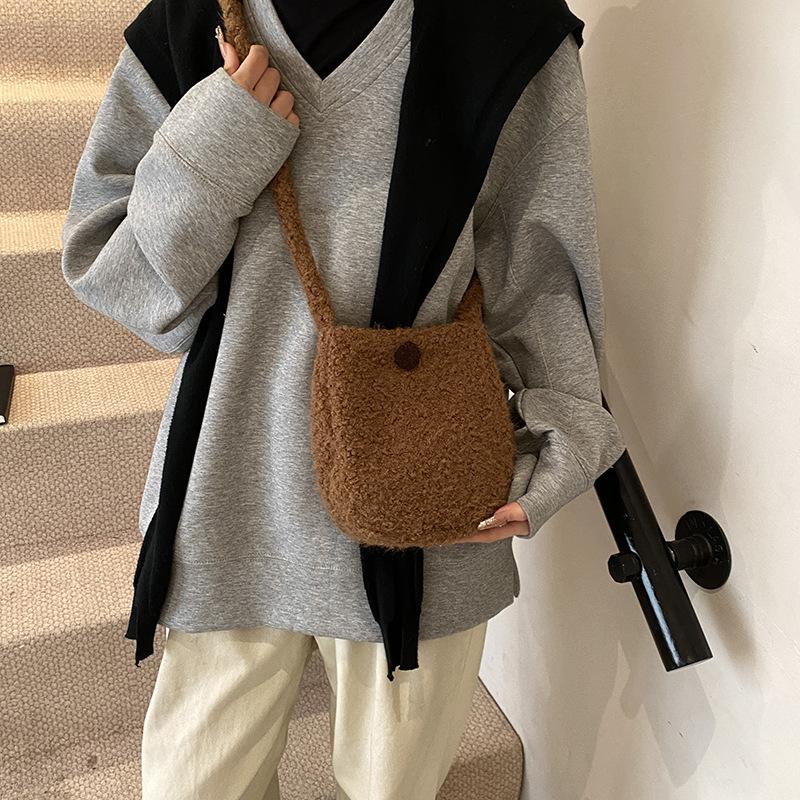 Niche Versatile Messenger Bag Women's New Simple Shoulder Bag Mini Casual Portable Small Square Bag