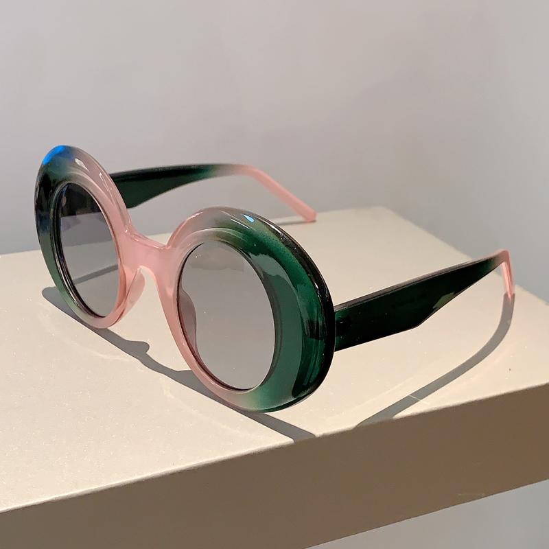 Vintage Round Sunglasses Women  New Fashion Candy Color Outdoor Beach Shades Trendy Ins Brand Designer UV400 Eyewear