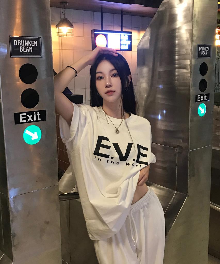 Ibeuindeowoldeu Big Logo T-Shirt White