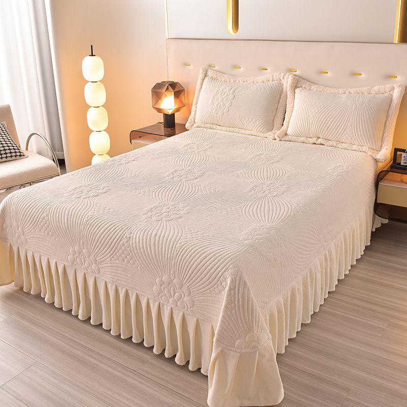 Milk Velvet Bed Cover Plush and Thickened Winter Bed Sheet Warm and Cotton Anti Slip Suitable for Two People