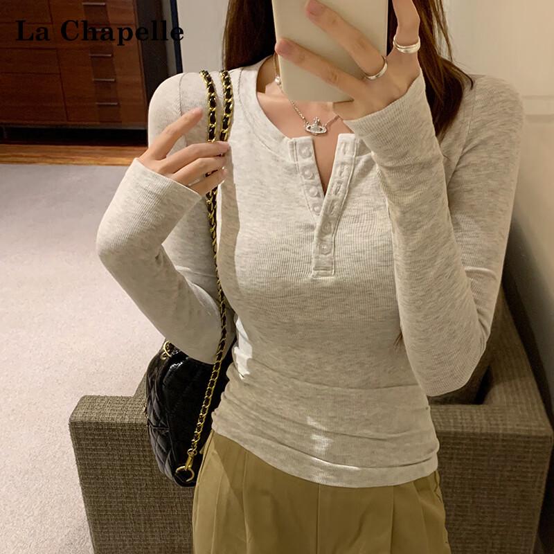 Женская приталенная футболка с длинным рукавом и воротником-хенли La Chapelle M