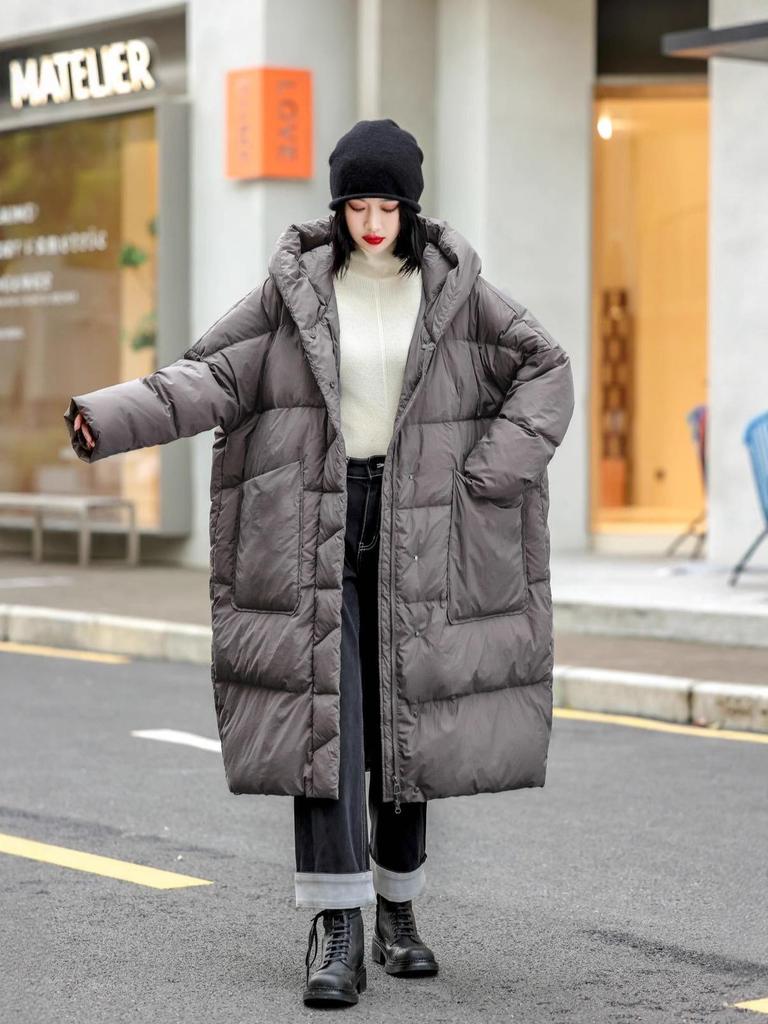 Casaco de Penas Feminino de Comprimento Médio com Capuz: Estilo Coreano, Corte Amplo, Versátil, Espessado para Aquecimento