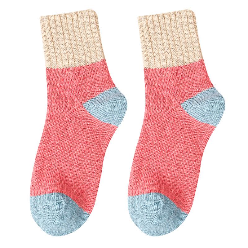 5 Pairs of Woolen Socks for Women In Winter, Thickened and Warm Mid-calf Socks, Autumn and Winter Style with Fleece Loop Socks, School Style