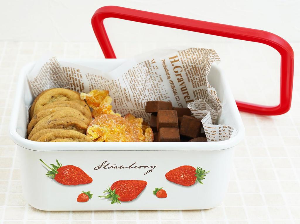 Fuji Enamel Strawberry Deep Rectangular Container, Large, 1.95L, STB-DL