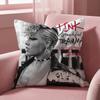 Pink Trustfall P!nk Copricuscino Singer Copricuscino Multi-Scena per Casa e Auto - Reversibile, Morbido e Resistente per l'Uso Quotidiano
