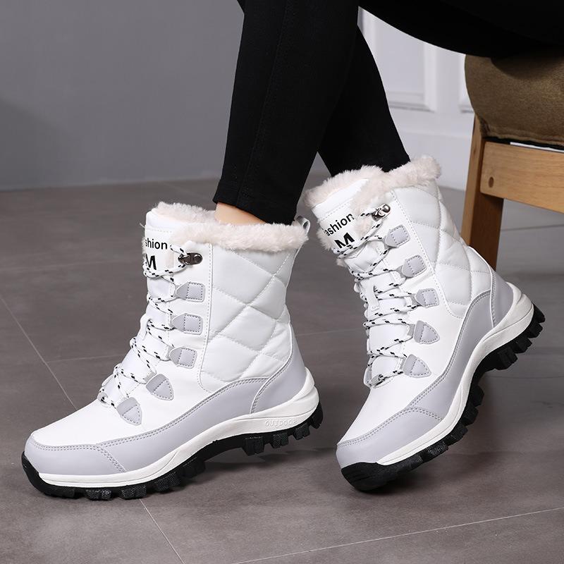 Snow boots women's outdoor travel thickened high-top cotton shoes women's medium boots winter