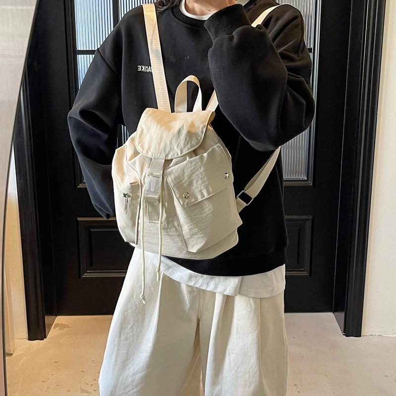 Einfarbiger Reiserucksack aus Nylon für Damen