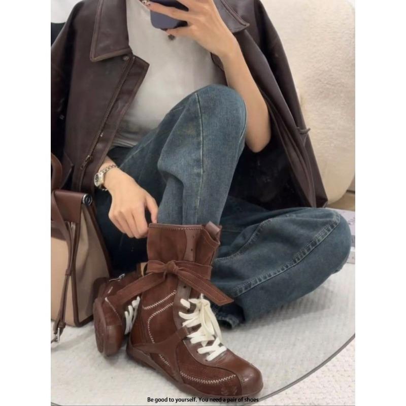 

Sweet and cool version of retro inner heightening Martin boots women s British round head lace-up sports boots short boots boxing boots 40