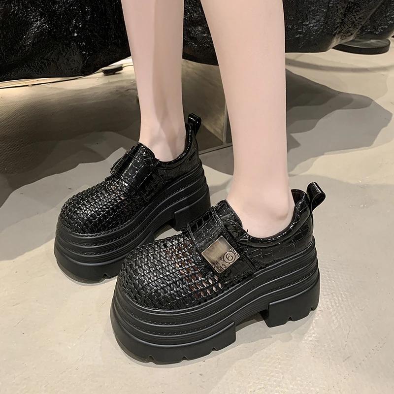 Fashion 8CM Women's Platform Slip-On Shoes Thick Bottom New Summer Hollow Leather Chunky Sneakers Breathable Outdoor High Heels Sandals