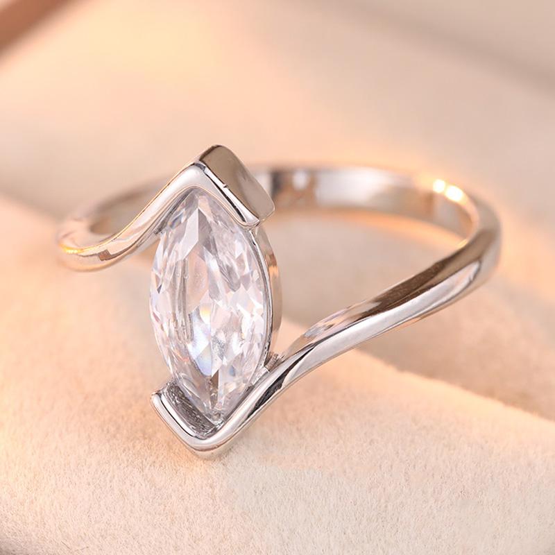 Classic Inlaid White CZ Women's Ring Trendy Gold Color Geometry Daily Wear Party Jewelry Anniversary Gift