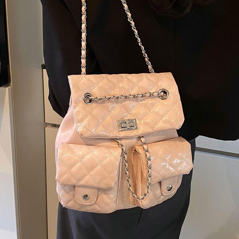 2025 New Fashion Small Fragrant Wind Rhombus Chain Backpack Femininity Versatile High Sense Multi-pocket Small Backpack