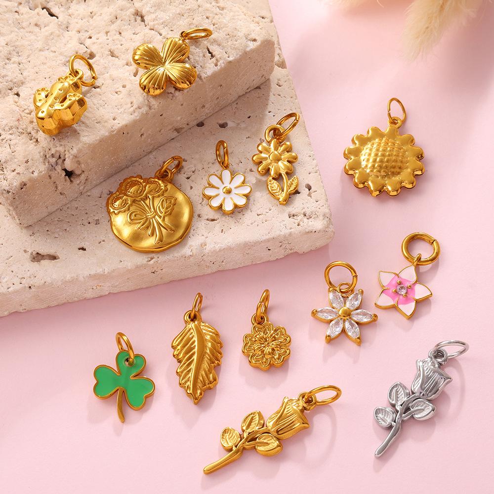 Small Fresh Flower Pendant Collection Exquisite Small Rose Sunflower Shape Bracelet Necklace Pendant