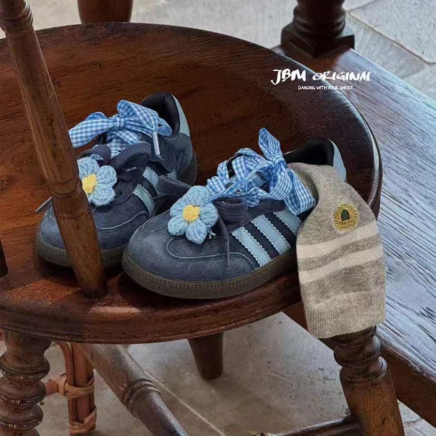 Korean Children's Casual Shoes Fashionable Retro Sports Shoes Lace Pearl Bow German Training Shoes