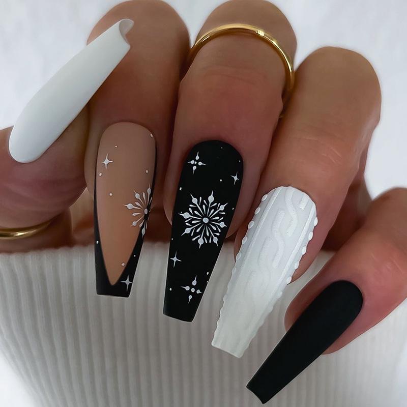 

2024 Christmas 3D Snowflake Frosted Press-On Nail Set - 24 Pieces