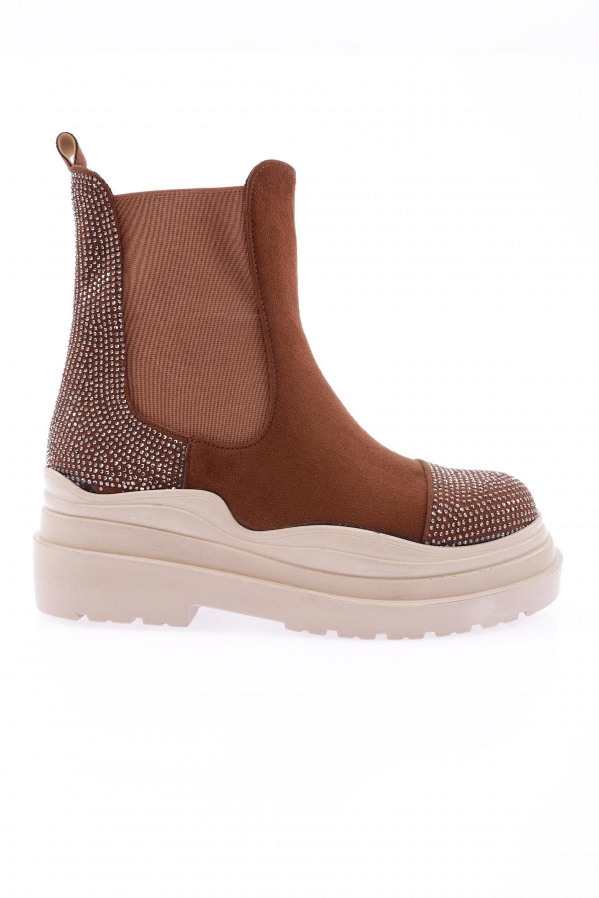 

Женские модные сапоги с камнем