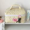 Tragbare frische Gitter-Make-up-Tasche gestepptes Liebesdesign Handheld Hautpflege-Aufbewahrungstasche Kulturtasche Reise