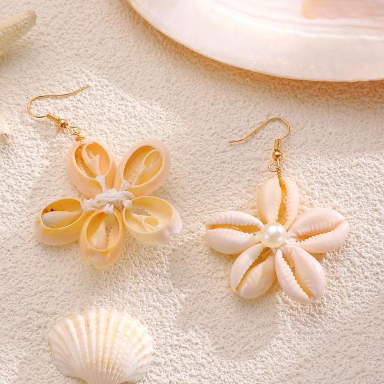 Natural Seashell Flower Jewelry Set Handmade Shell Necklace Earrings with Faux Pearl Accents Beach Vacation Casual Gift for Coastal Lovers