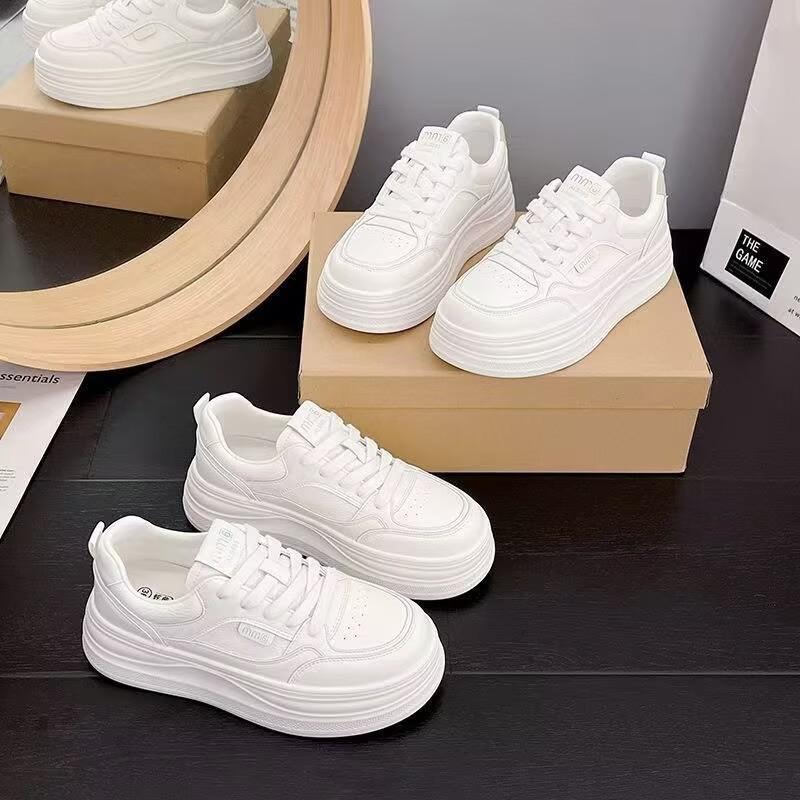 Super Light Thick Baseplate Shoes Casual Shoes Women's Autumn 2026 New Versatile Height-increasing Sports Shoes Flat Single Shoes