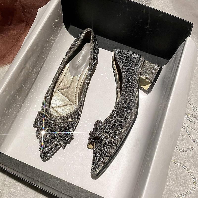 Fashion Sequines Beading Bowknot Pumps Women Pointed Toe Glitter Rivets Med-high Heels Shoes Chunky Heel Bling Bowtie Tacones Big Size43